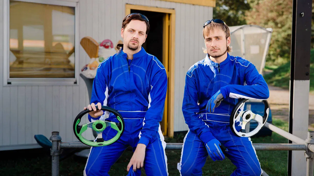 Rundfunk: Schwalbe backdrop