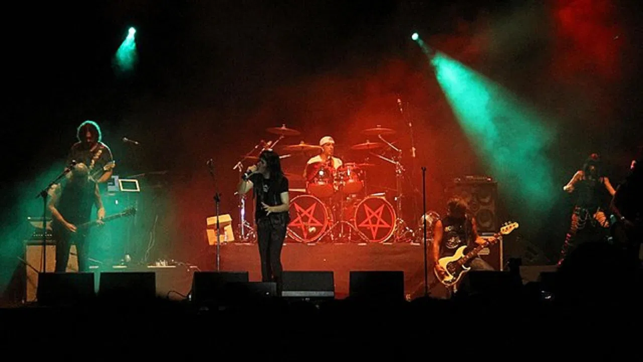 Mägo De Oz – A Costa Da Rock backdrop