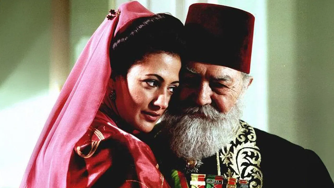 Abdulhamid Falling backdrop