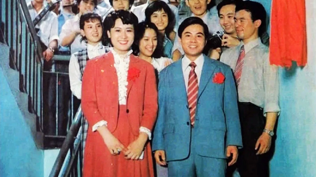 取长补短 backdrop