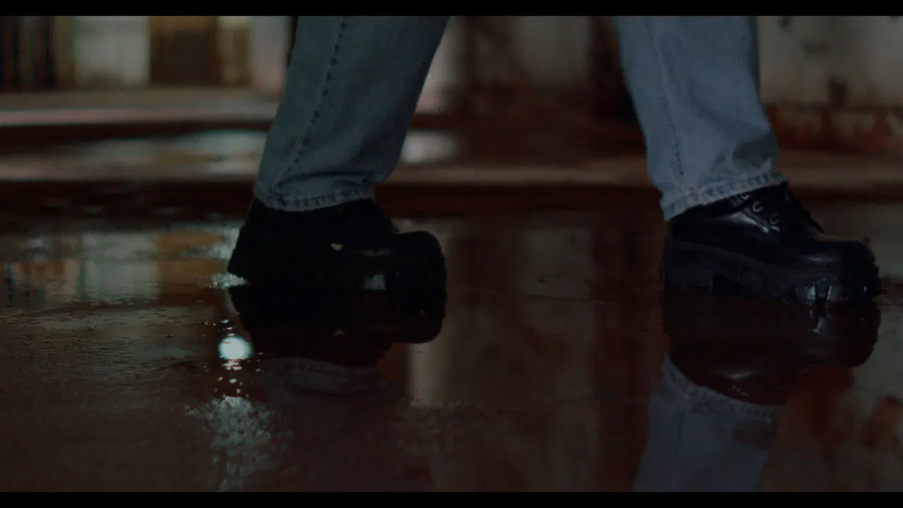 Por si vuelves... backdrop