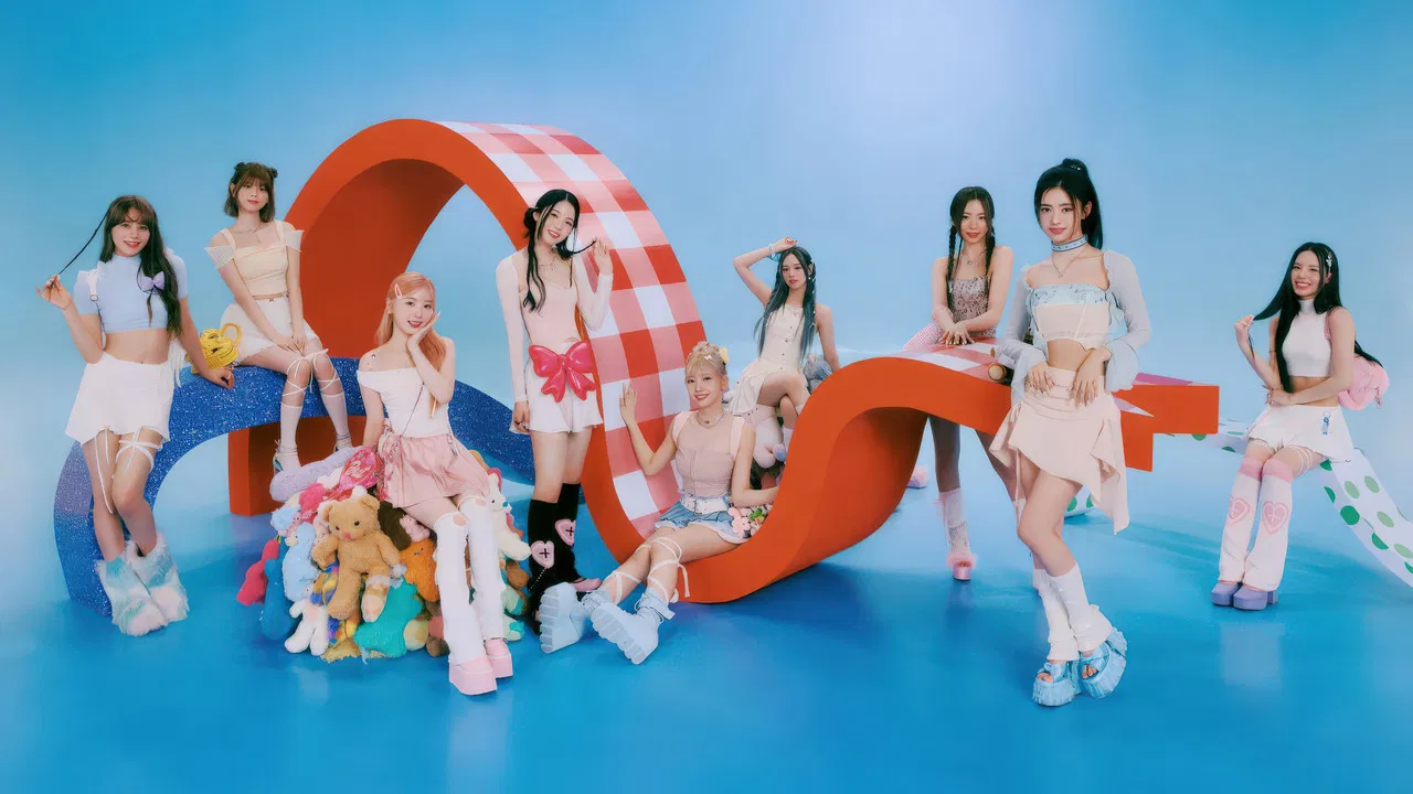 NiziU Live with U 2023 "COCO! nut Fes." -Stadium Special- in ZOZO Marine Stadium backdrop