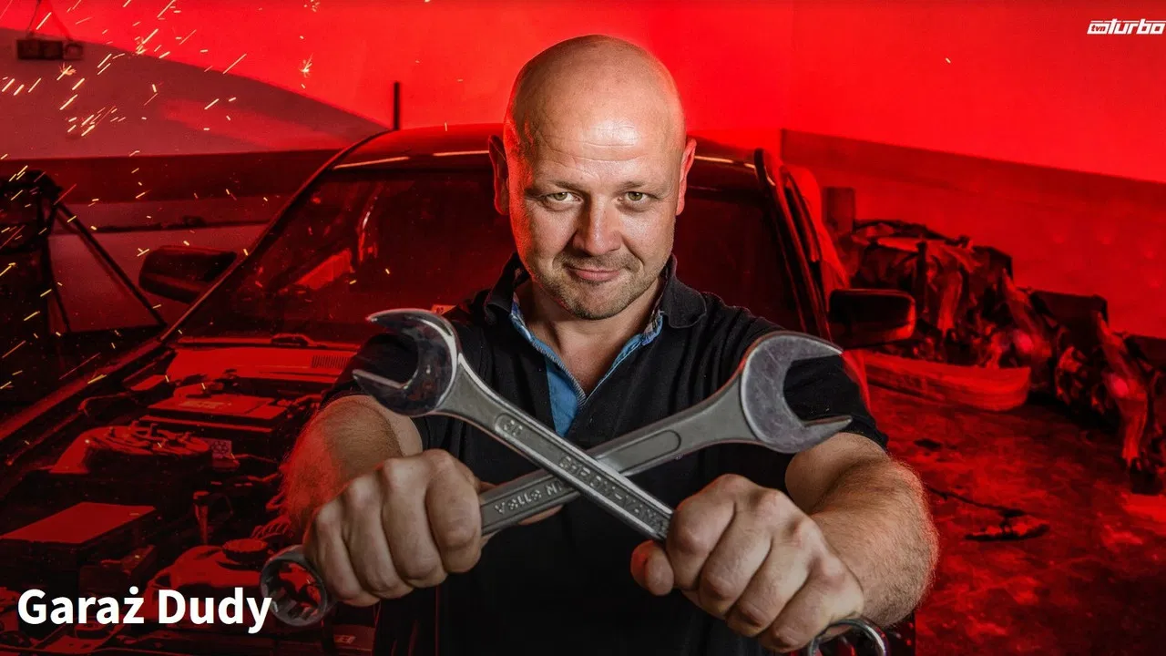 Garaż Dudy backdrop