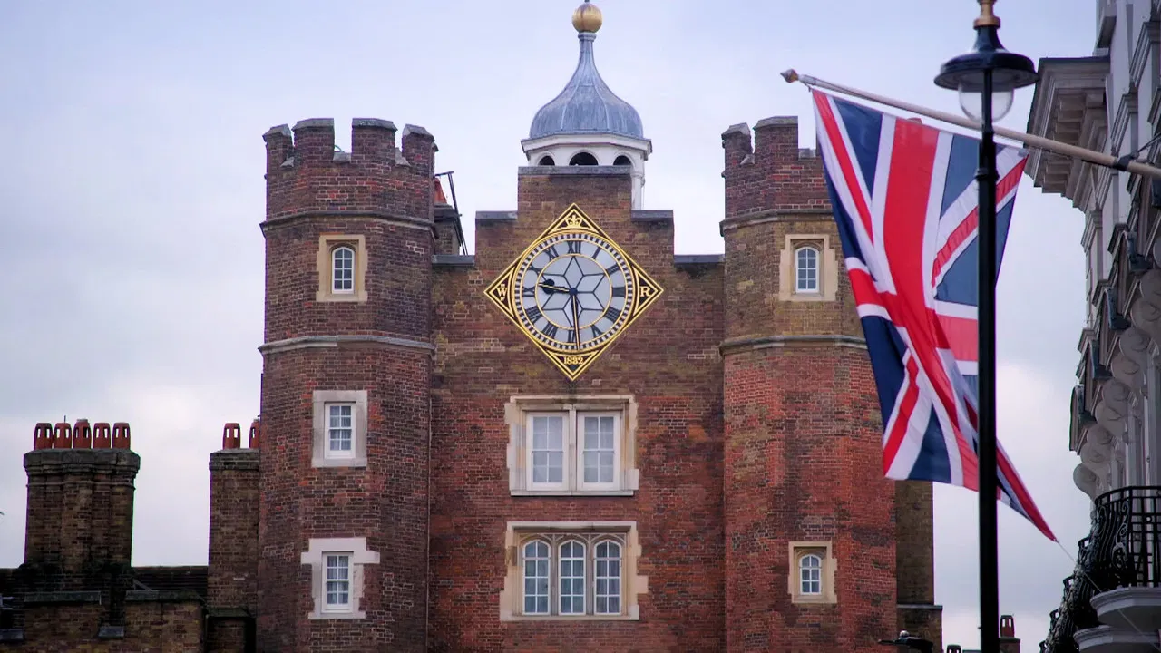 St James's Palace: The Secret Royal Residence backdrop