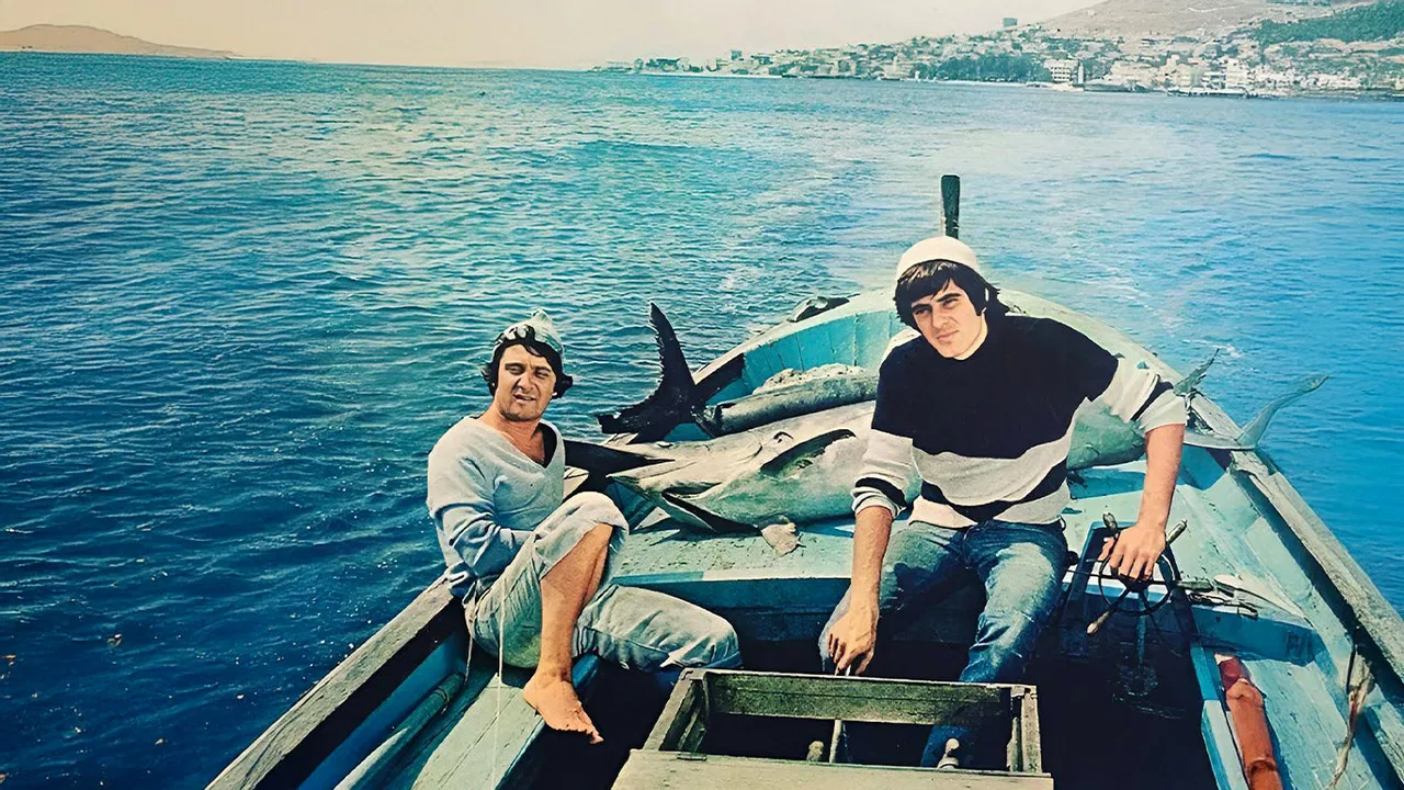 Kanlı Deniz backdrop