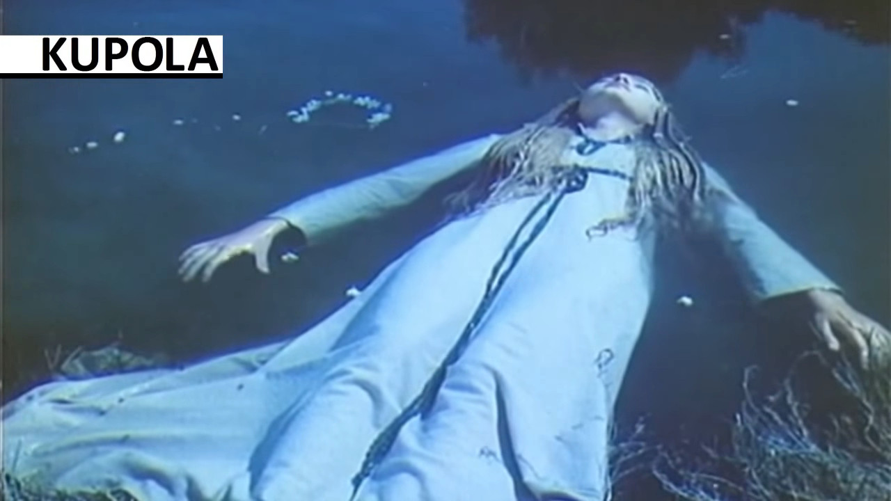 Between two legends backdrop