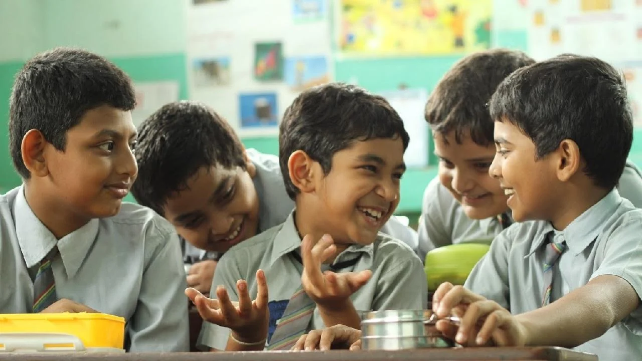 Stanley Ka Dabba backdrop