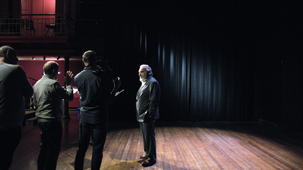 Michel, acteur verliest de woorden backdrop