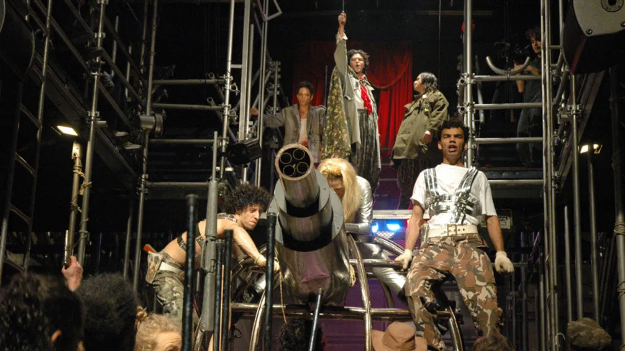 Os Sertões: A Luta II - Do Desmassacre ao Reinício backdrop