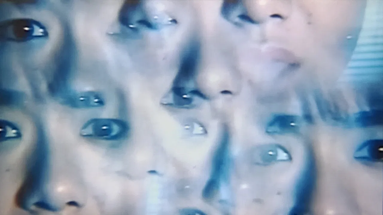 Labyrinth of Primary Colors backdrop