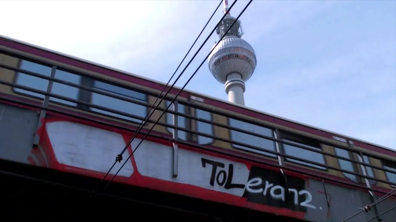 Queer Artivism backdrop