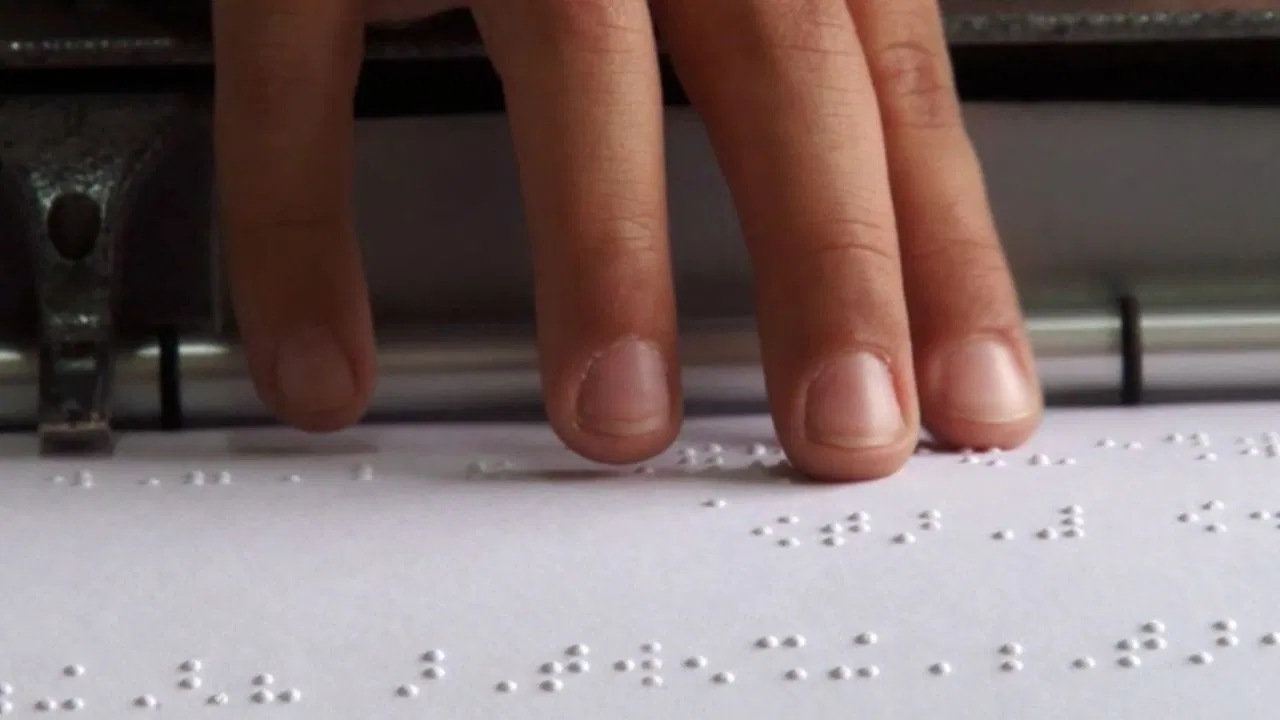 ¿Qué ves? Ecos de lo invisible backdrop