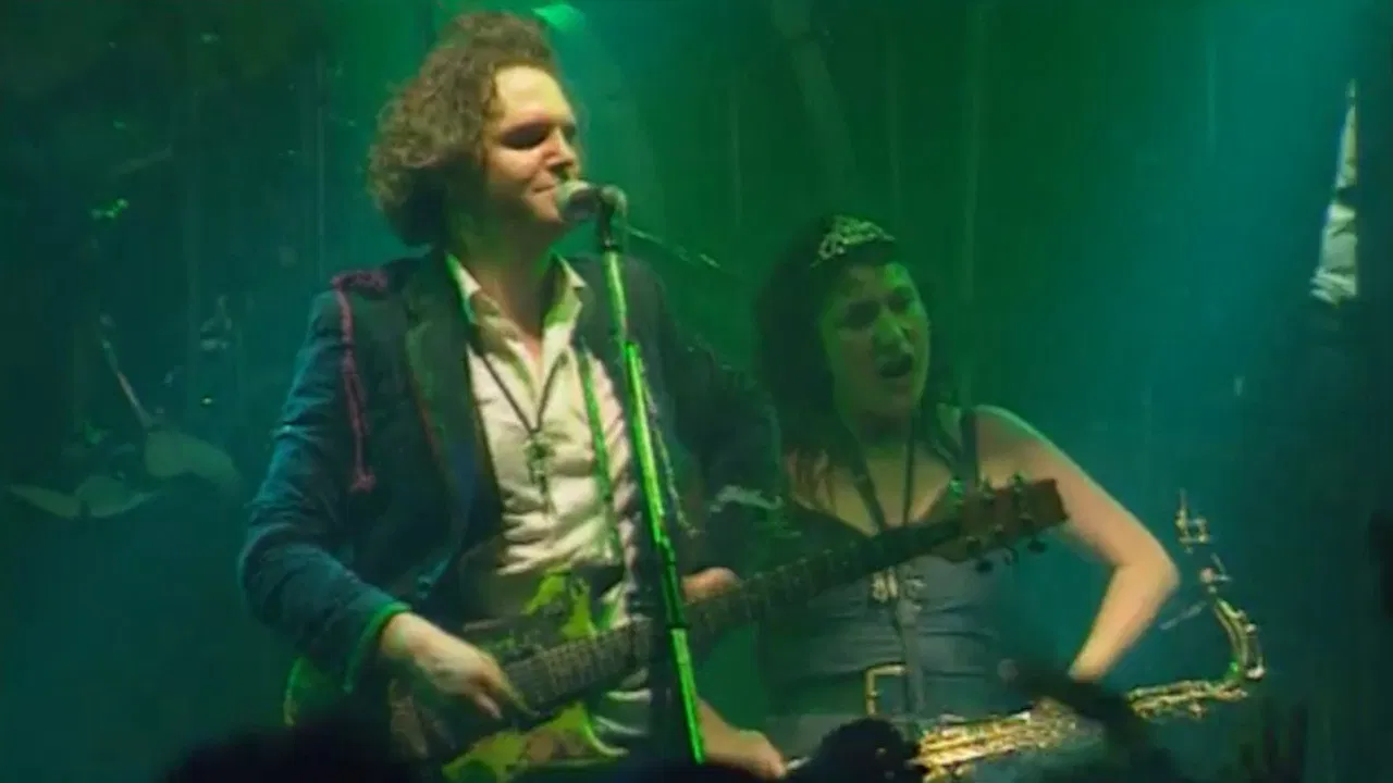 All That Glitters Is A Maresnest backdrop