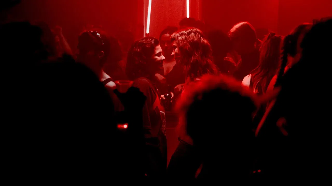 Sense filTRES backdrop