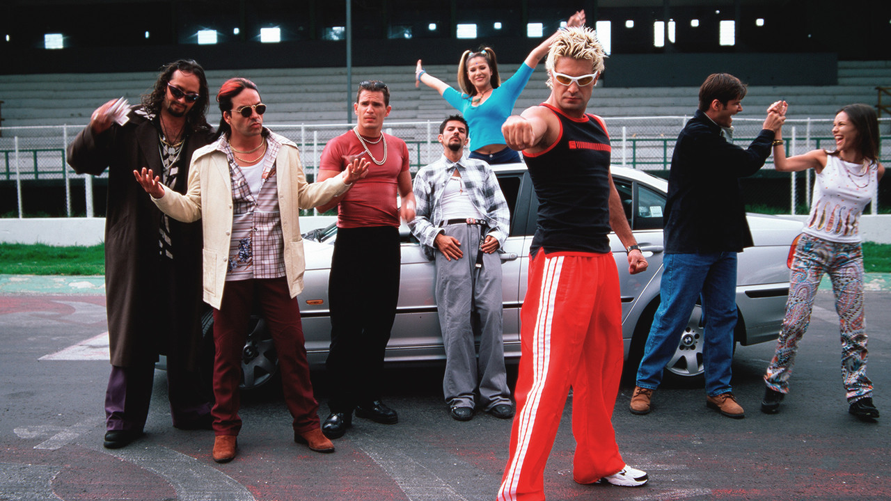 Primer Amor, a 1000 x Hora backdrop