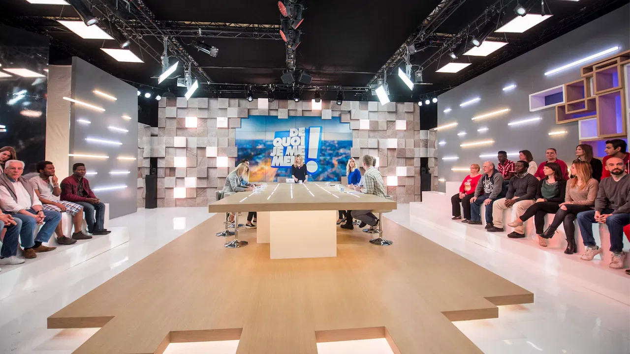 De quoi je me mêle ! backdrop