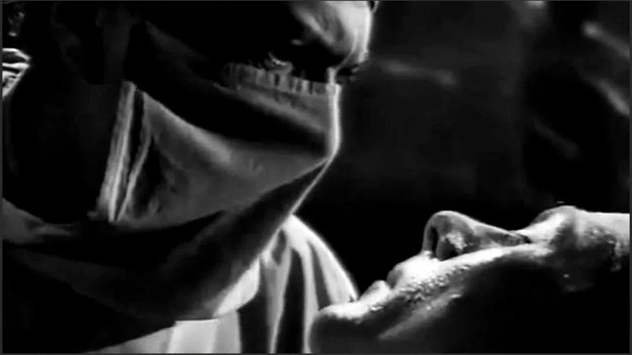 Fantomas Against Fantomas backdrop