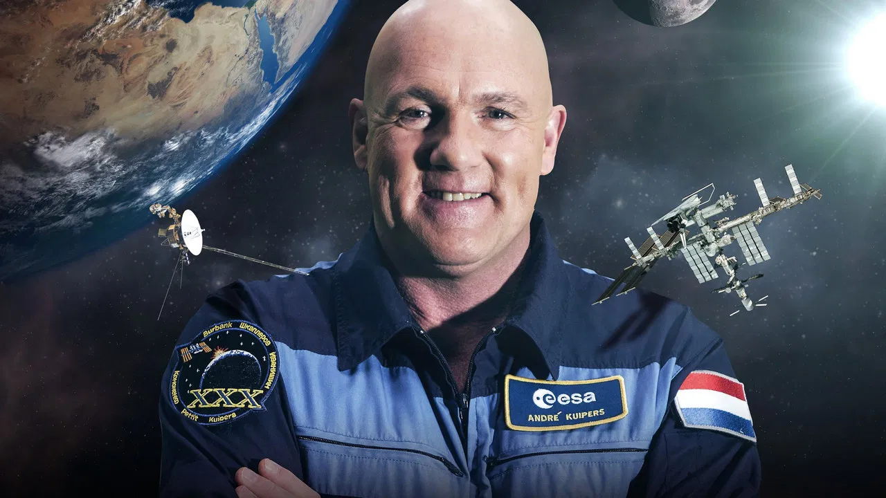 Discover Space with André Kuipers backdrop