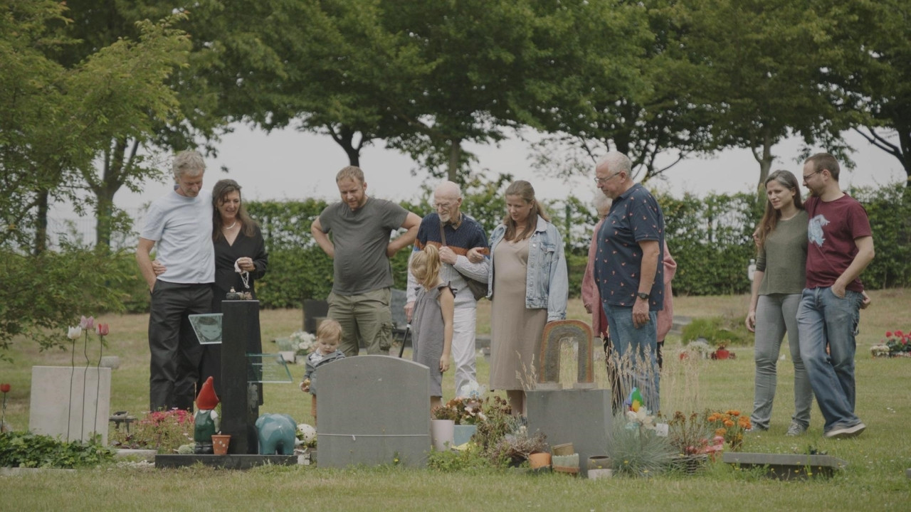 Niets Gaat Over backdrop