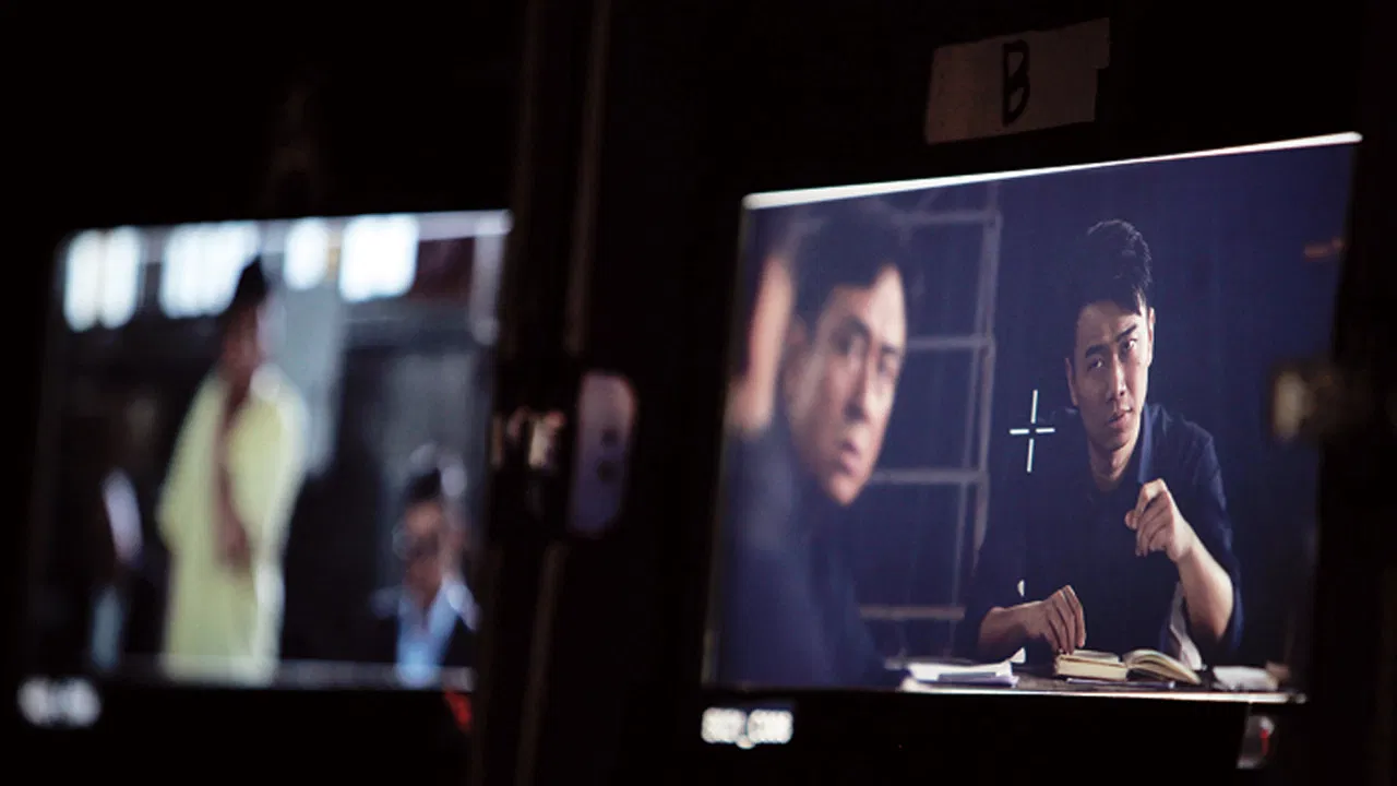 12 Citizens backdrop