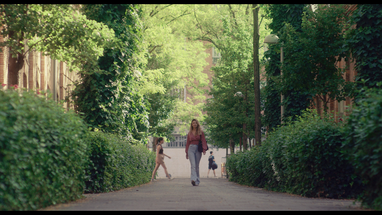 Saboteadora backdrop