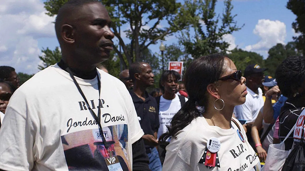 3 ½ Minutes, 10 Bullets backdrop