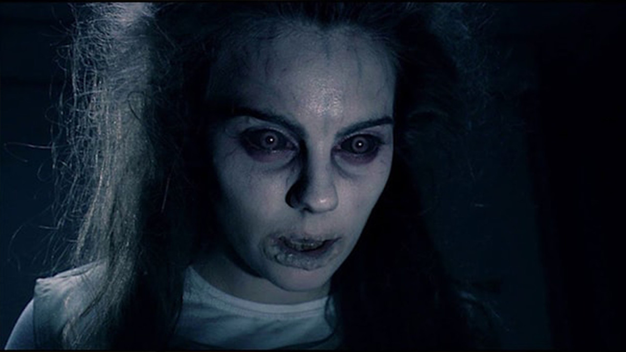 Kabuslar Evi: Çarşamba Karısı backdrop