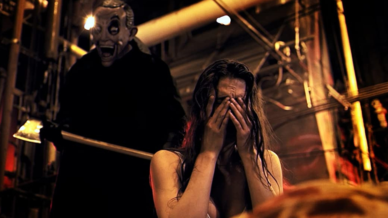 In the Dark backdrop