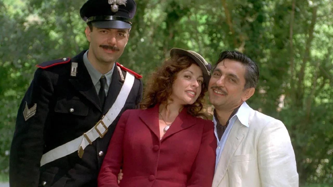 Baciami piccina backdrop