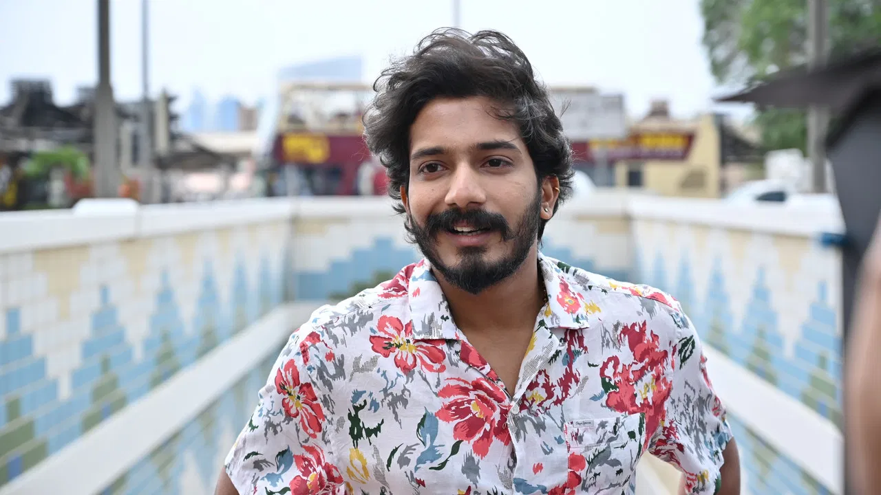 Deira Diaries backdrop