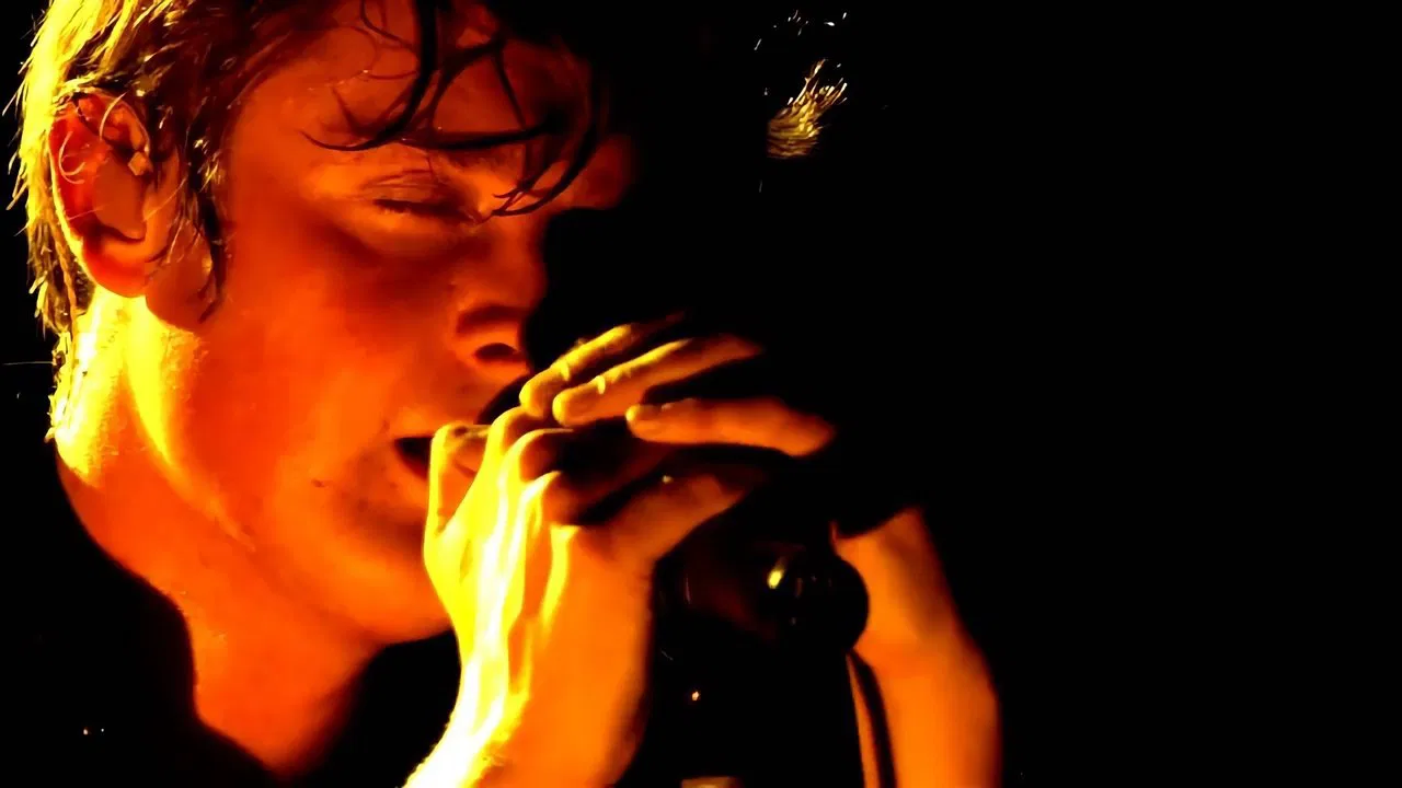 Keane | Strangers backdrop