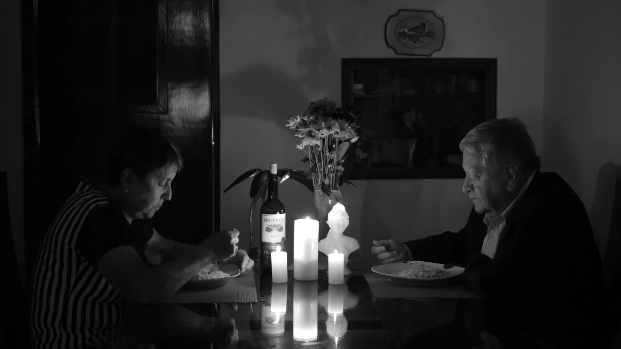 Las Flores Son Para Los Muertos backdrop