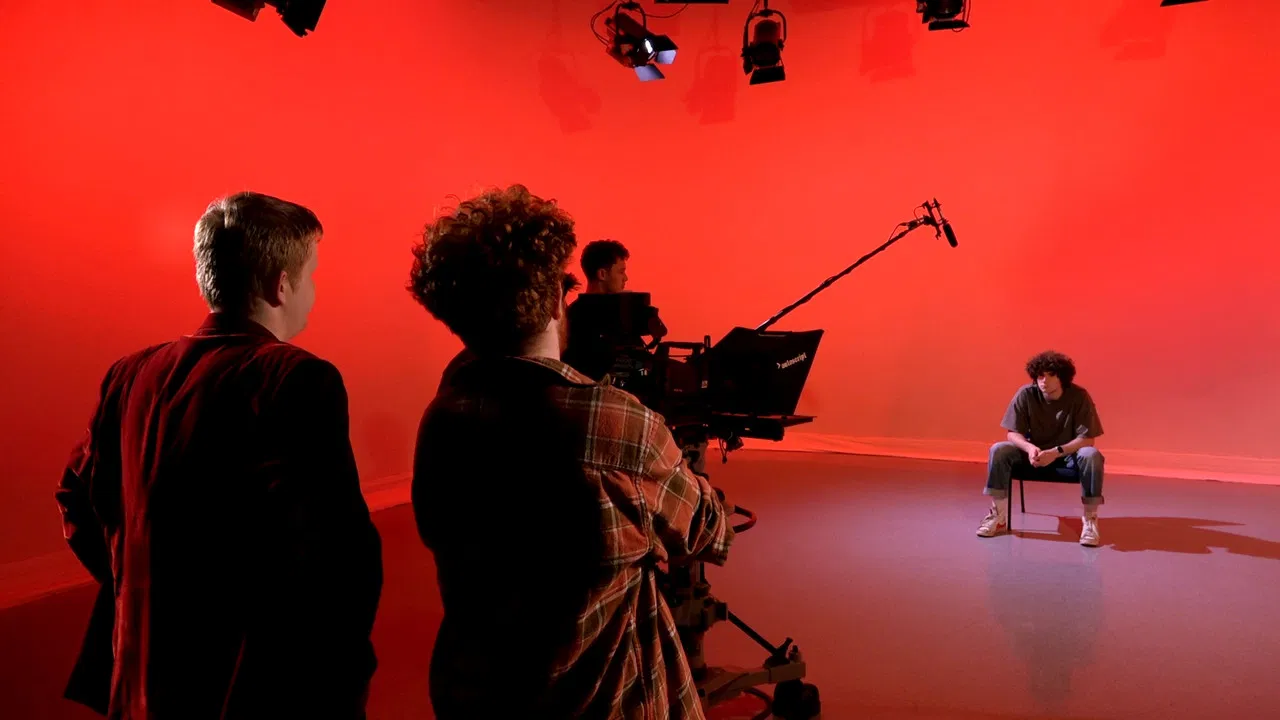 Directionless backdrop