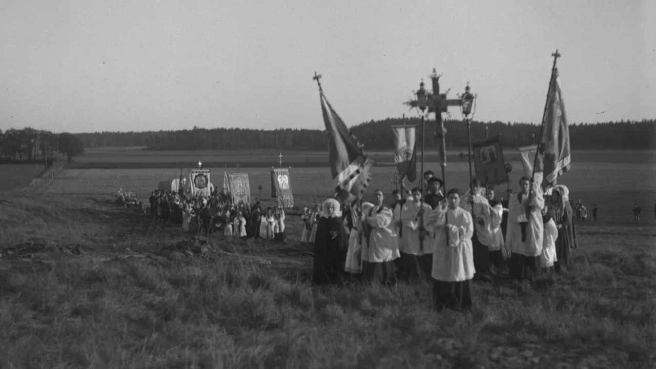 The Pilgrimage to Kevlaar backdrop