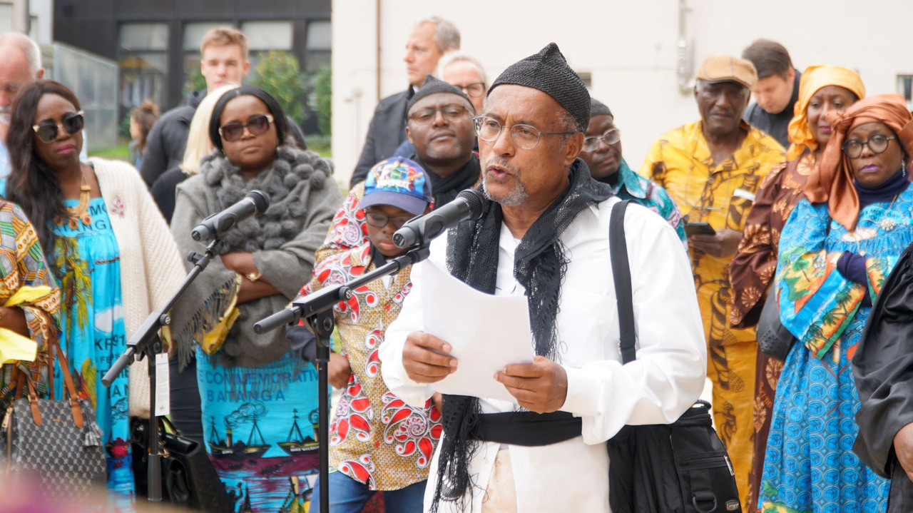 Der neue gute Deutsche backdrop