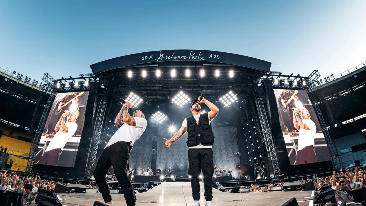 Seiler und Speer: A schware Partie 25 backdrop