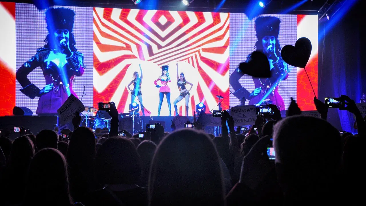 Nasha Natasha backdrop