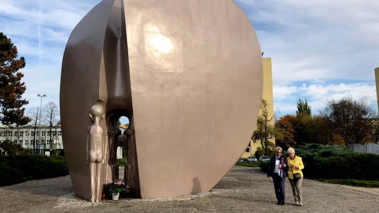 Stolen Children backdrop