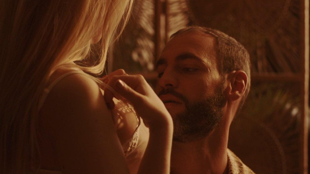 XConfessions 16 backdrop