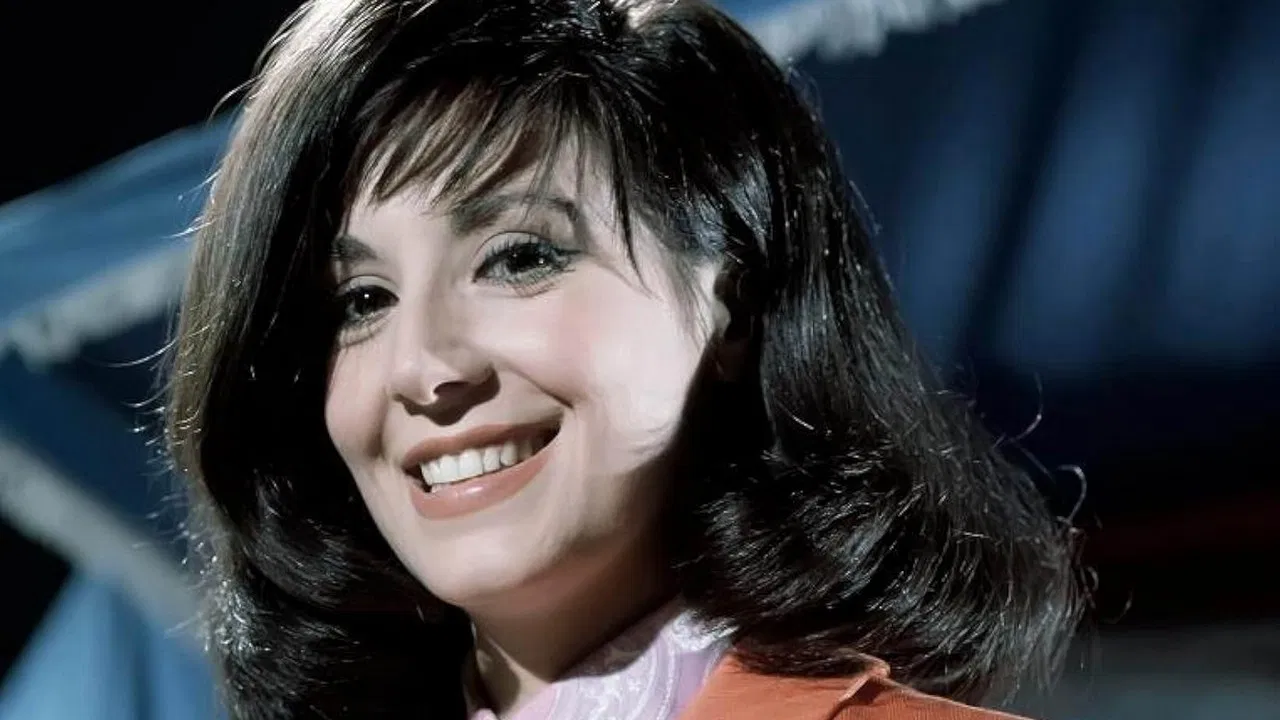 Pero… ¡en qué país vivimos! backdrop