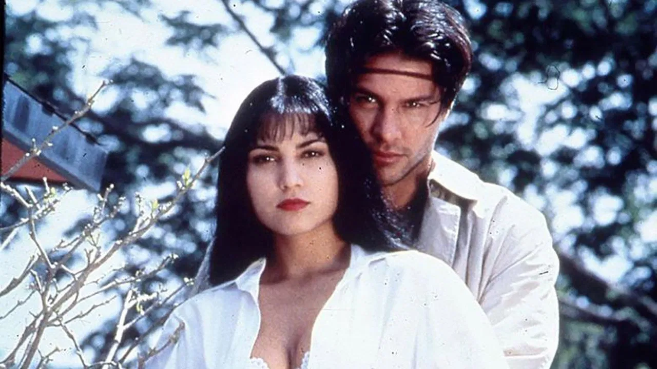 Maria de los Angeles backdrop