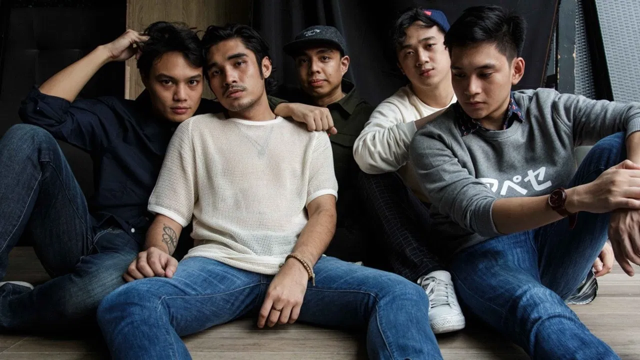 Hanging Out backdrop