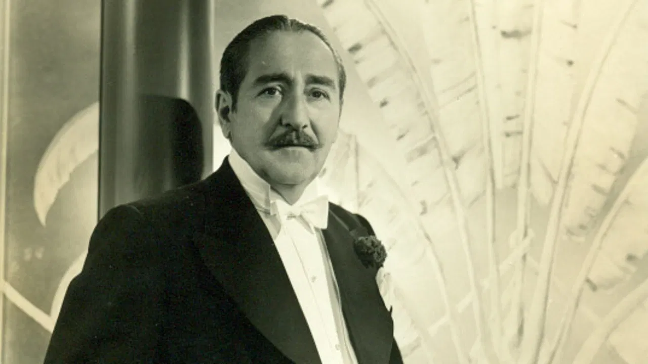 King of the Turf backdrop