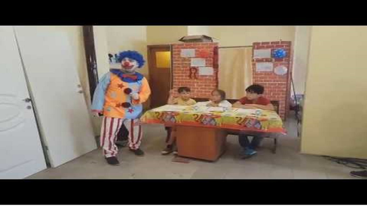 palyaço bobi backdrop