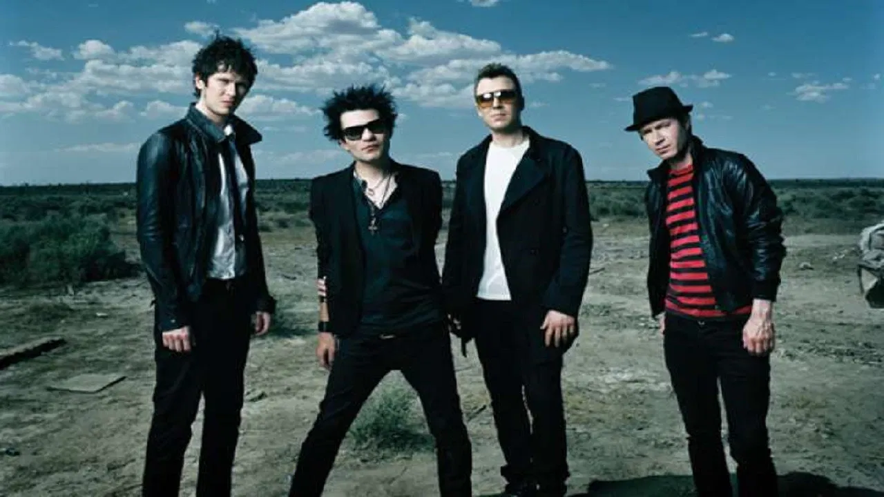 Sum 41: Sake Bombs and Happy Endings backdrop