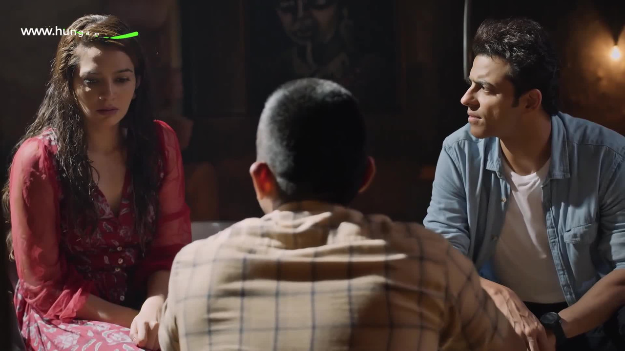 Mauka Ya Dhokha backdrop