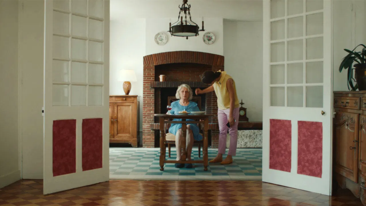 Tatie Lica la bossue backdrop