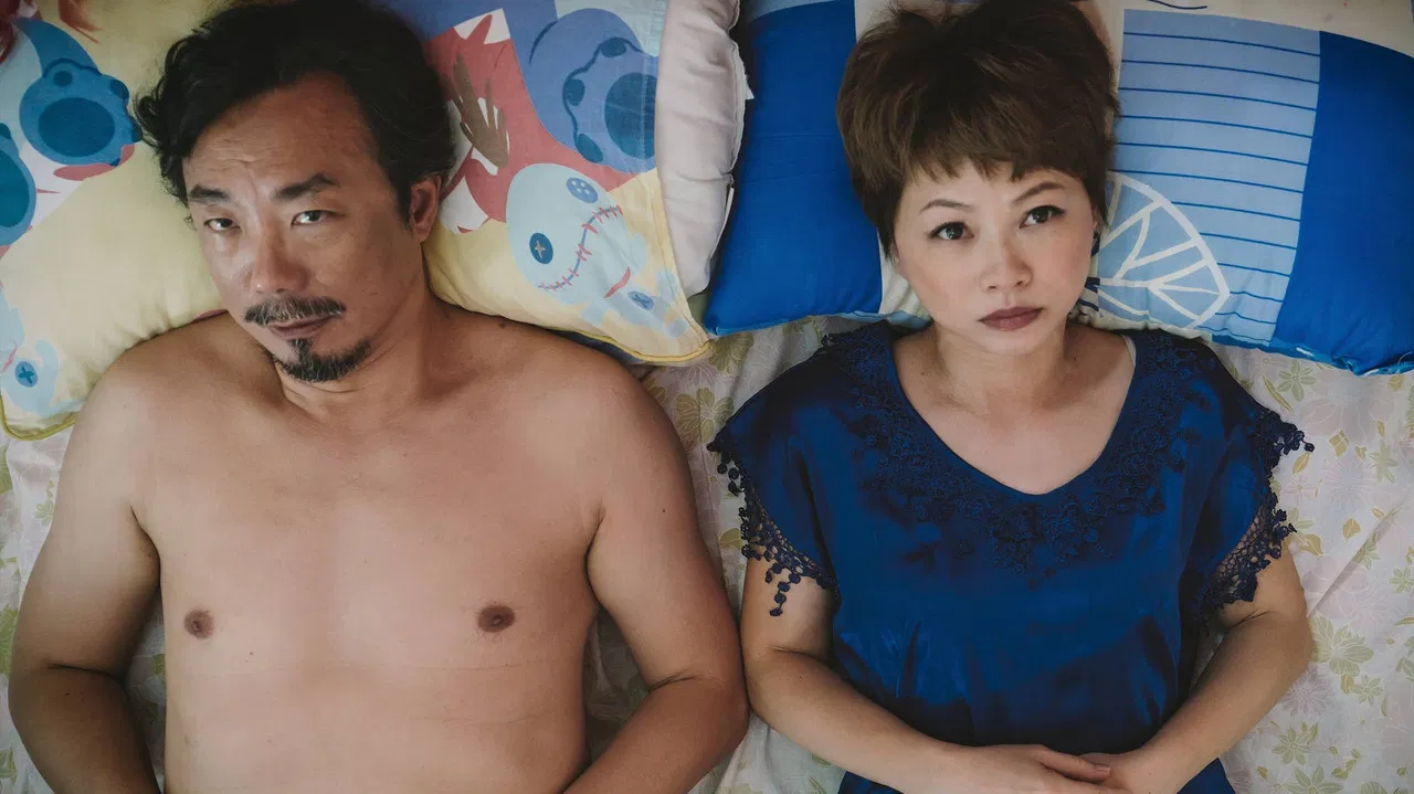 Liu Yang He backdrop