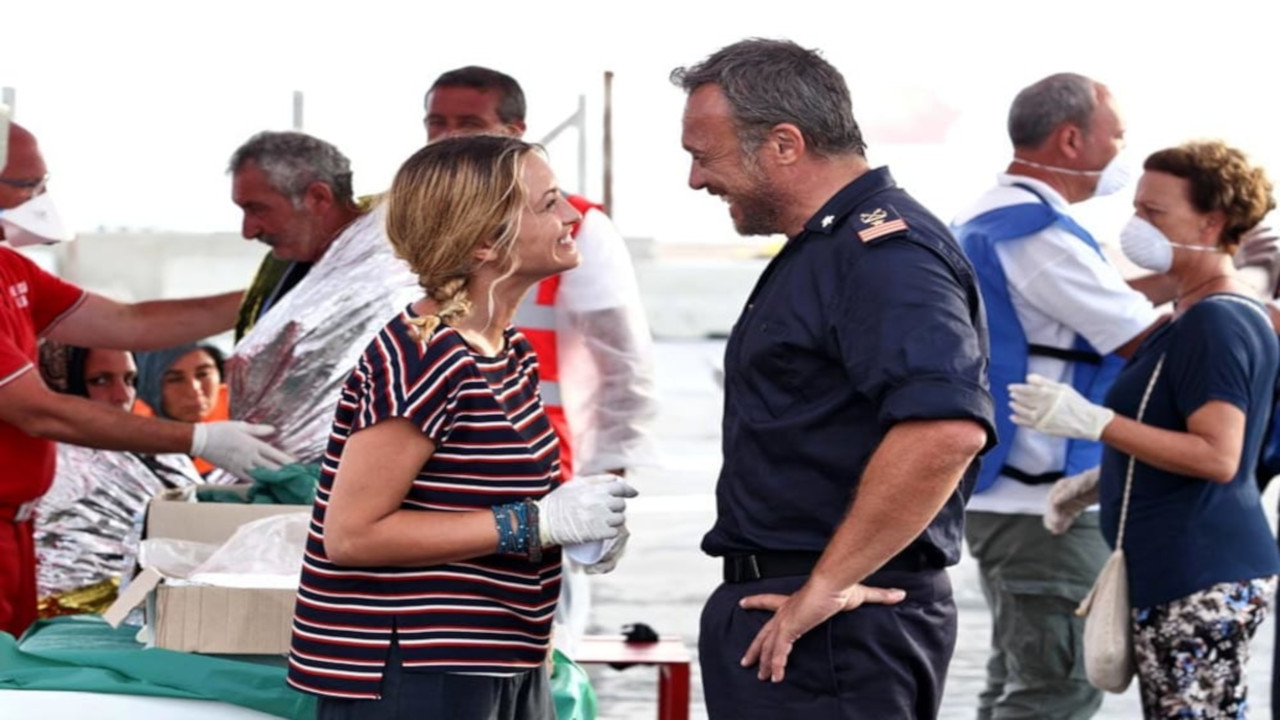 Lampedusa - Dall'orizzonte in poi backdrop