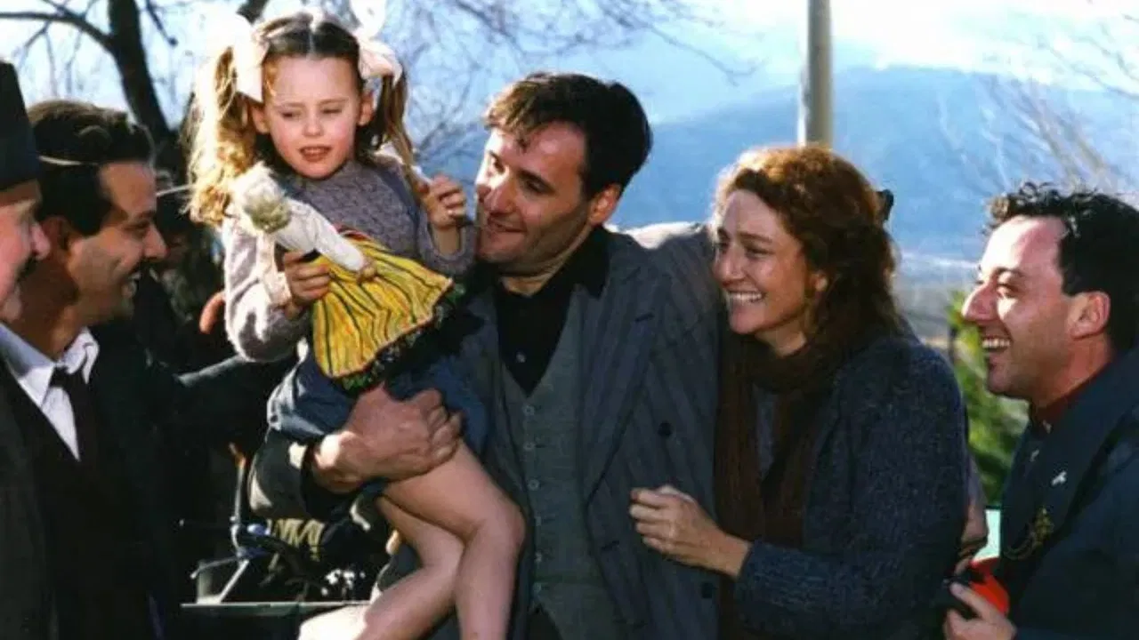 18.000 giorni fa backdrop